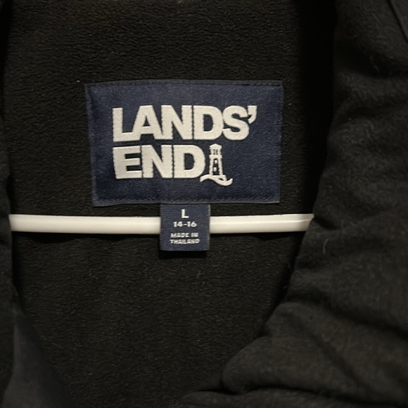 Lands’ End Women’s Winter Squall Jacket. Black. Size Large. (Relaxed Fit) - Picture 2 of 10